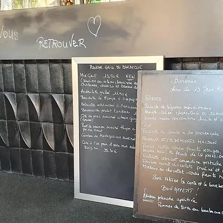 فندق Restaurant Du Commerce
